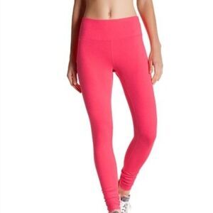 NWT 90 Degree by Reflex Coral Capri Yoga Pants | Athletic Leggings | Small